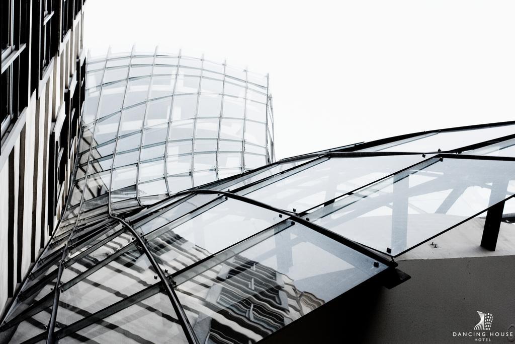 Dancing House - Tančící Dům 4*